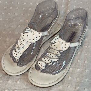 Skechers White Studded T-Strap Toe-Loop Sandals Y2K 90’s Ruffle 7